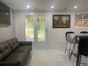 2-bedroom entire suite in Toronto- free parking!